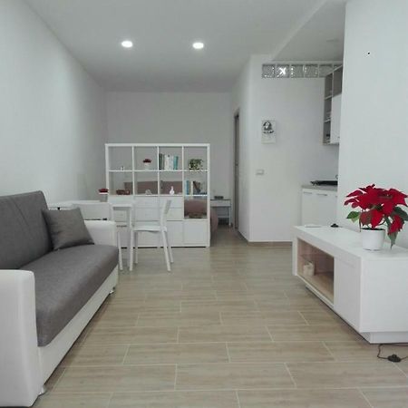 Al Centro Di Cagliari Apartamento Exterior foto