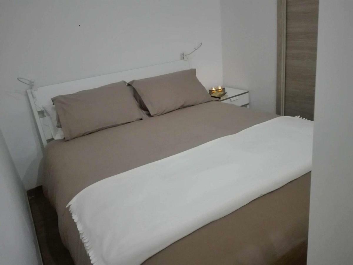 Al Centro Di Cagliari Apartamento Exterior foto