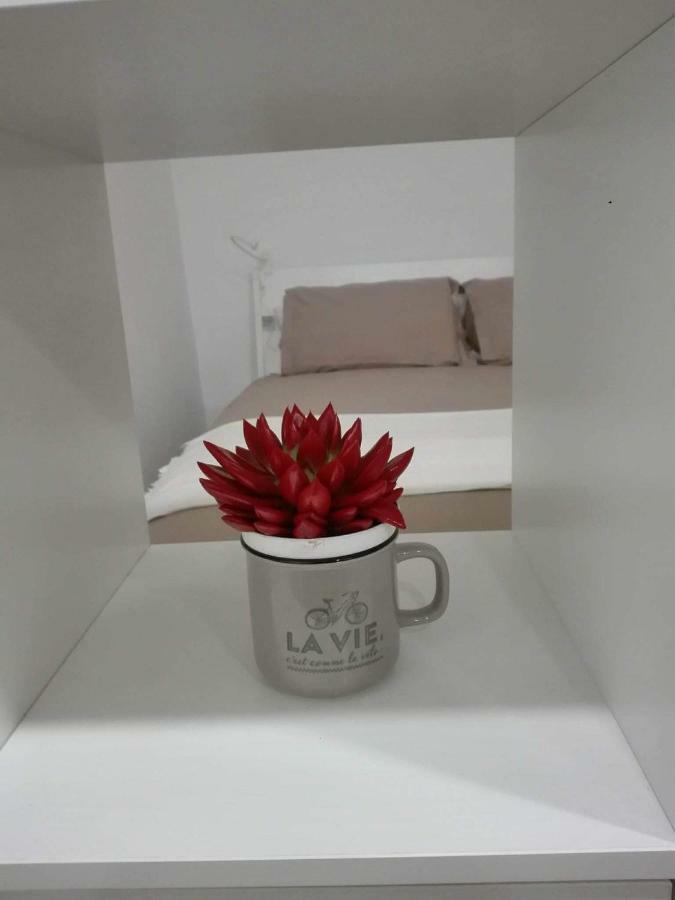 Al Centro Di Cagliari Apartamento Exterior foto